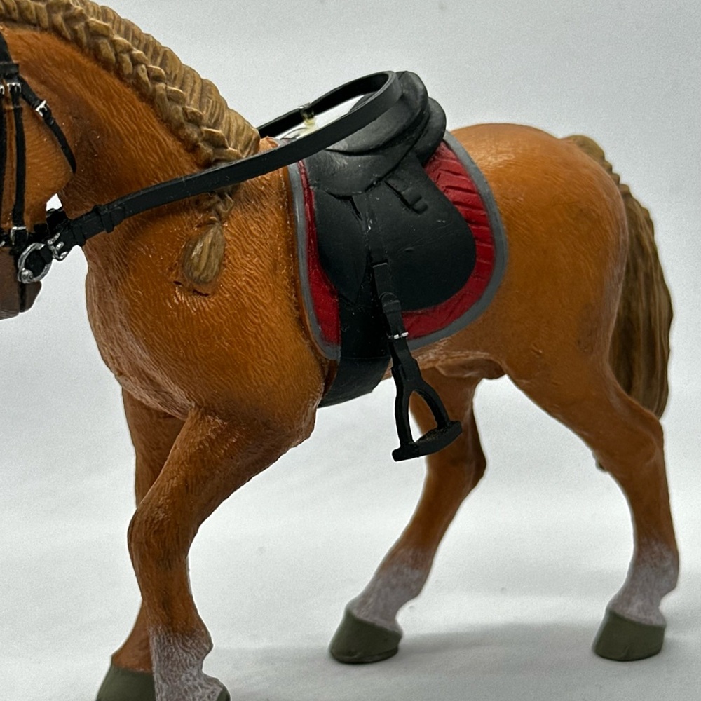 Papo 51564 Brown Walking Horse Figurine 2021 Collectible - Picture 2 of 13